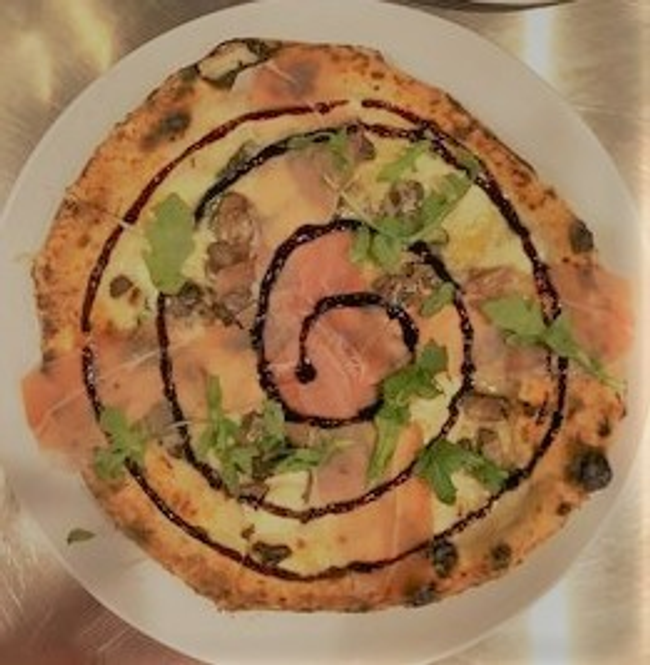 Mush & Prosciutto Pizza
