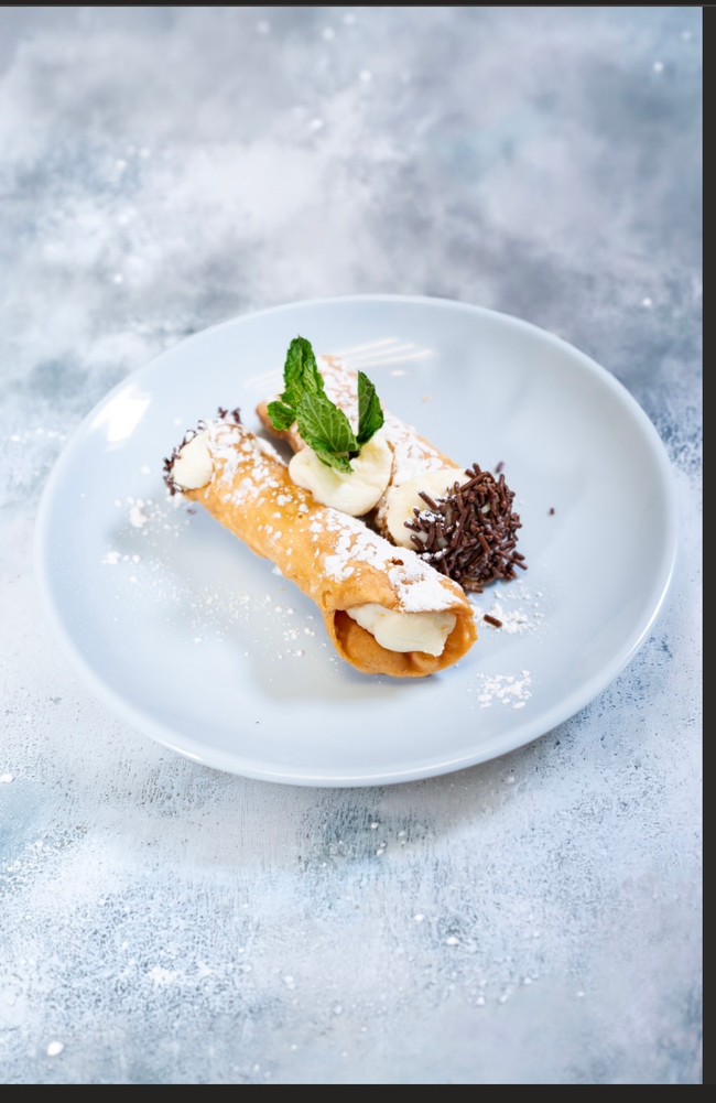 CANNOLI