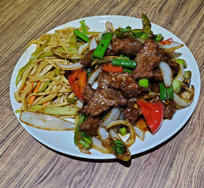 Black Pepper Beef 黑椒牛