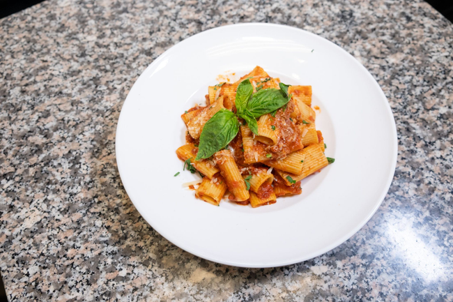 Rigatoni Bolognese