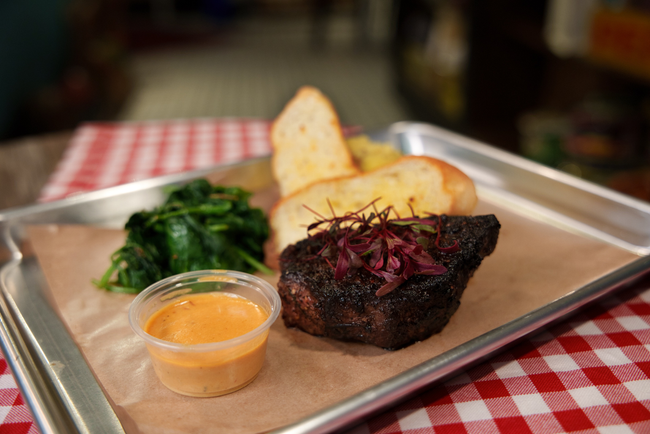 8oz Sirloin Steak Dinner