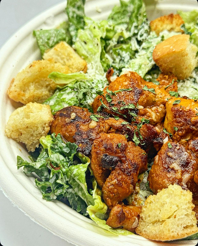 Julio Cesar Salad w. Chicken