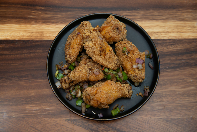 Salt & Pepper Chicken Wings / 召炎介翼