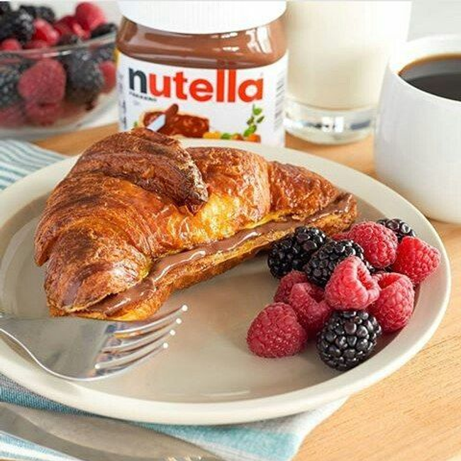 Nutella Croissant