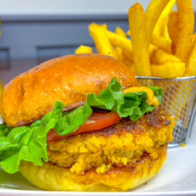 Jumbo Crabcake Sandwich Meal