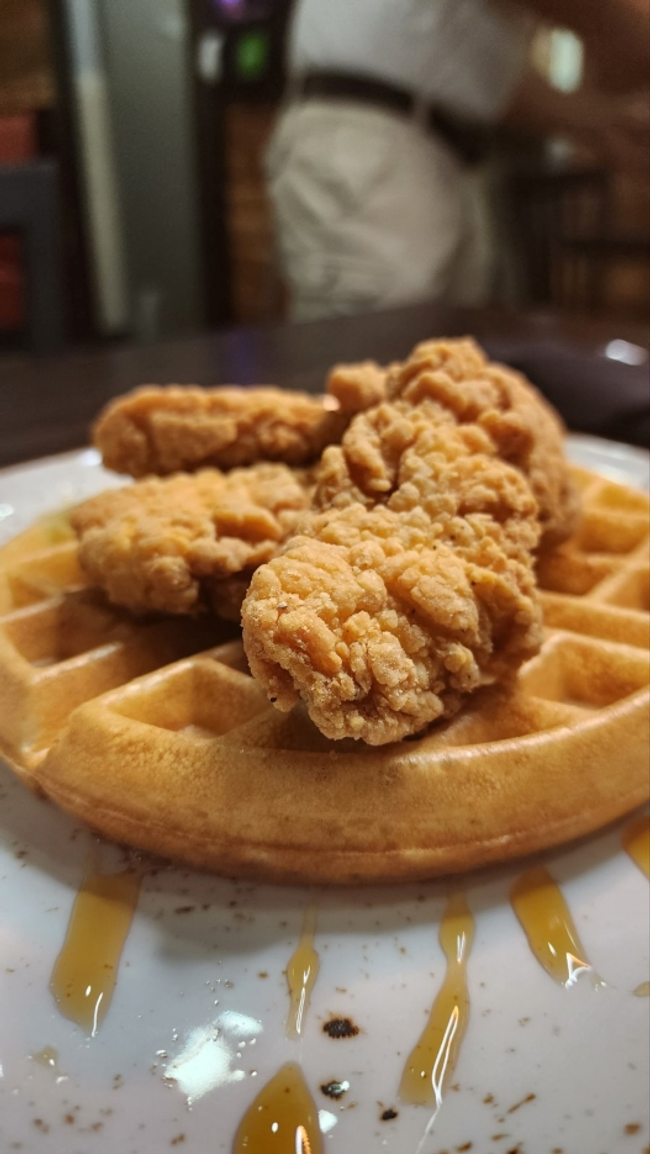 Chicken & Waffles
