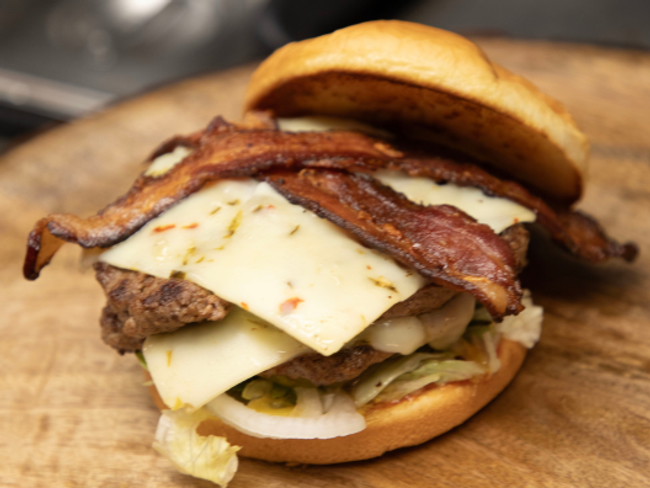 DBL CHARBROILED BACON CHEESEBURGER