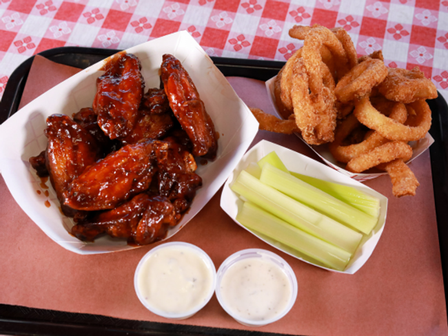 Large Chicken Wings 9
