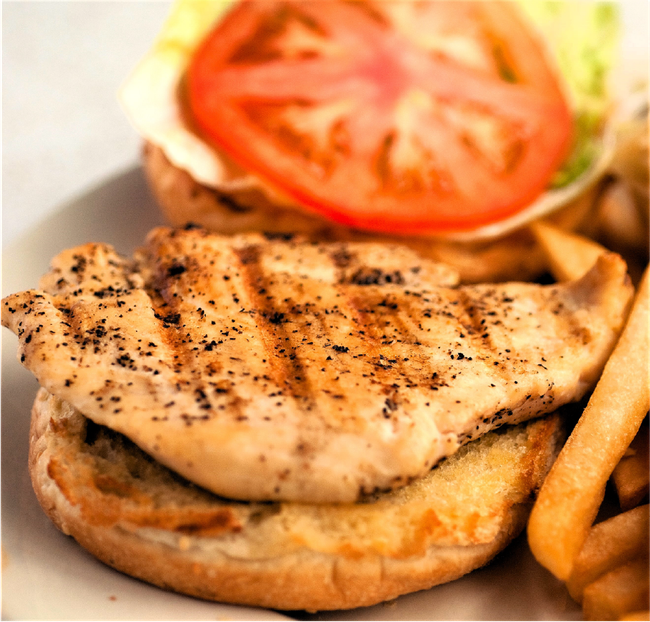 GRILLED CHICKEN SANDWICH