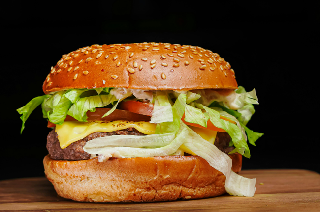 CHEESEBURGER