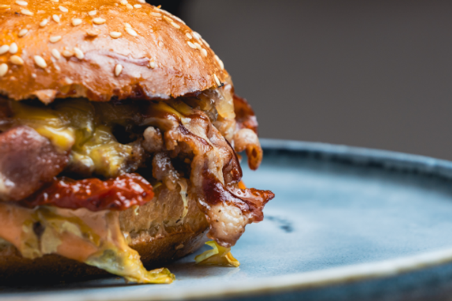 DOUBLE BEEF BACON BURGER