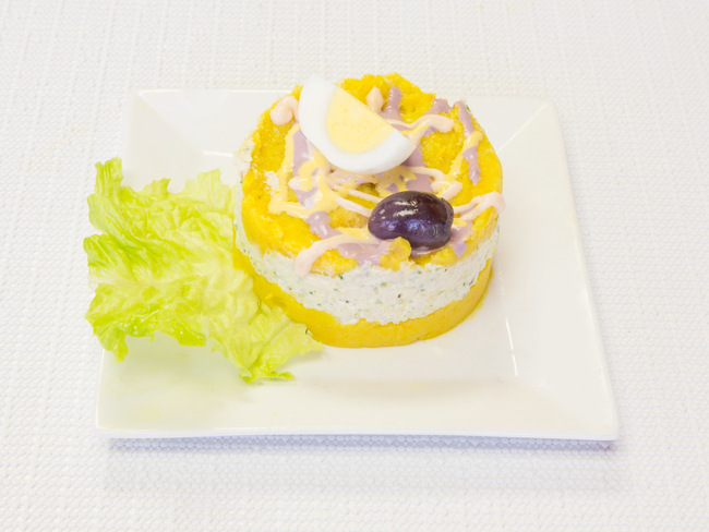 Causa Rellena de Pollo