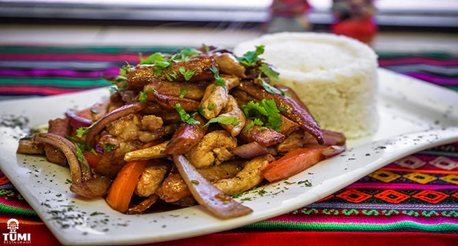 Pollo Saltado