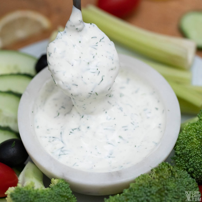 TZATZIKI SAUCE (SERVES 6)