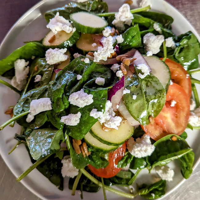 Spinach & Goat cheese salad