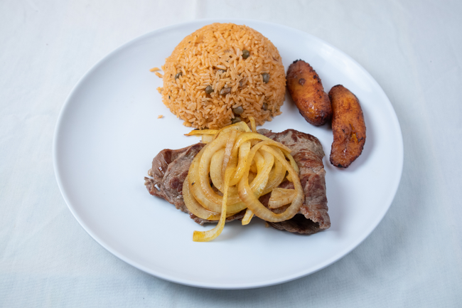 Bistec Encebollado