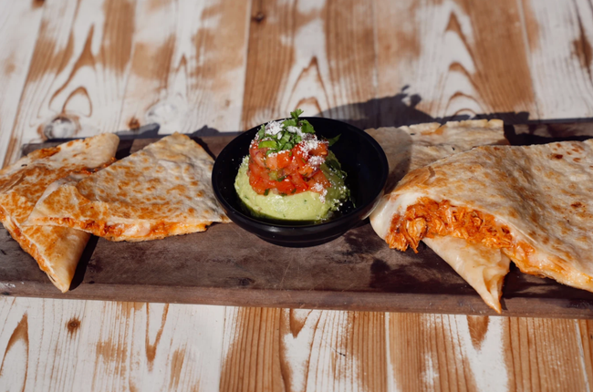 TINGA QUESADILLA
