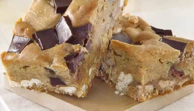 Toffee Crunch Manifesto Blondie
