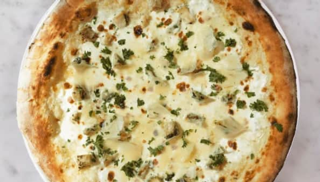 Chicken Alfredo Pizza