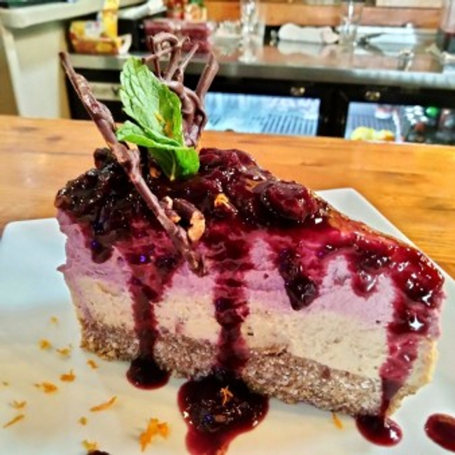 Fig Cherry Cheesecake