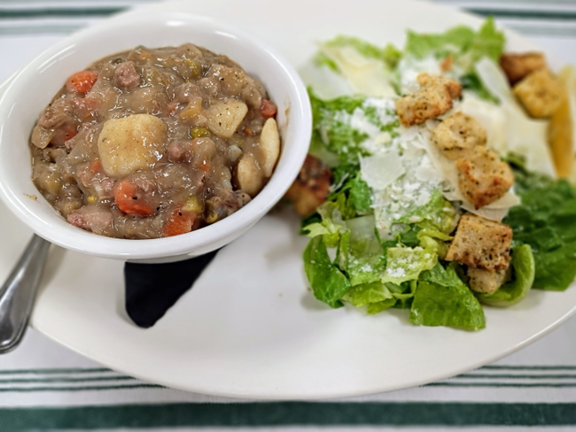 Lunch Mezza Caesar Salad
