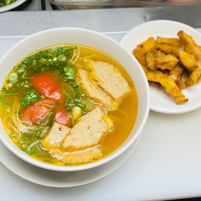 M04. Bun Ca/Fish Vermicelli Soup