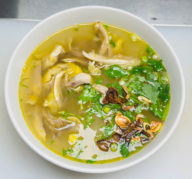 M03. Mien Ga Tuoi/Glass Noodle Chicken Soup