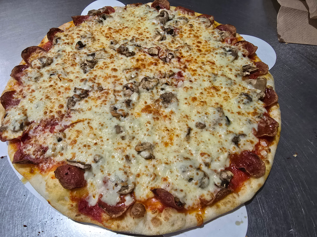 Autumn's Favorite Pizza - 16"