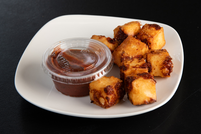 Cheese Bites w/Pizza Sauce