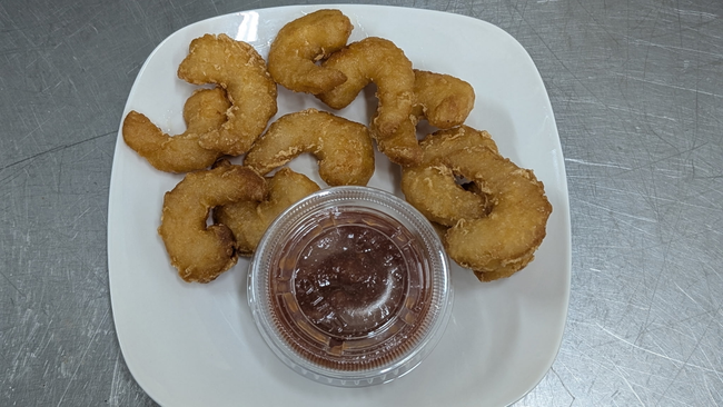 Shrimp w/ Cocktail Sauce