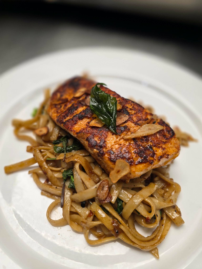 Umami Fusion Spicy Basil Salmon Pasta