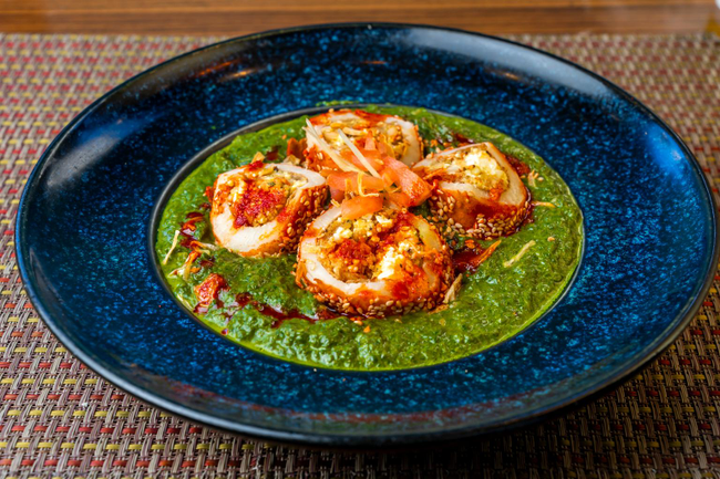 Bharwa Aloo Aur Palak Ki Sabji