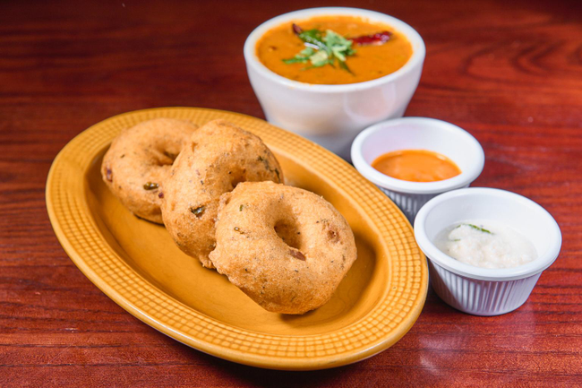 Medhu Vada (2 Pieces)