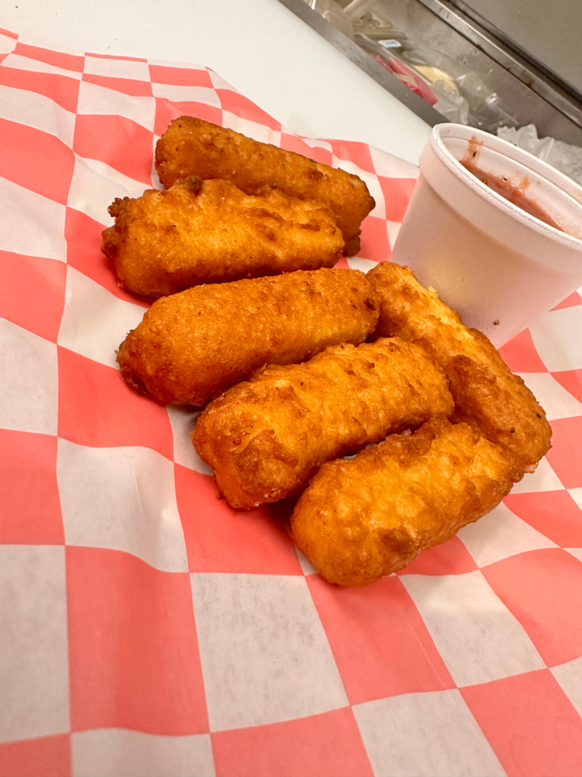 Mozzarella Sticks (6)