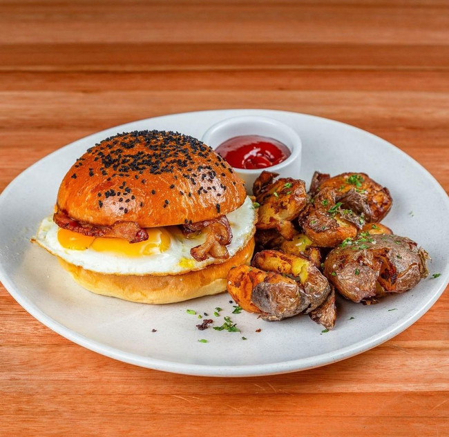Bacon & Egg Sandwich