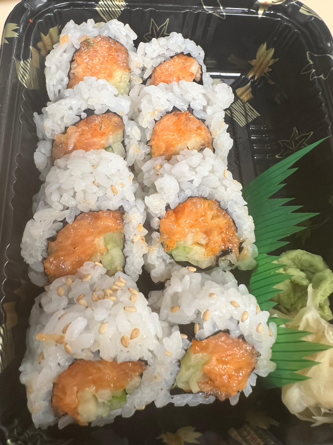 Spicy salmon Roll