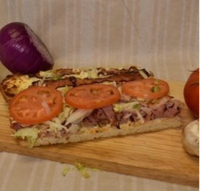 1/2 Mancinos Club Grinder