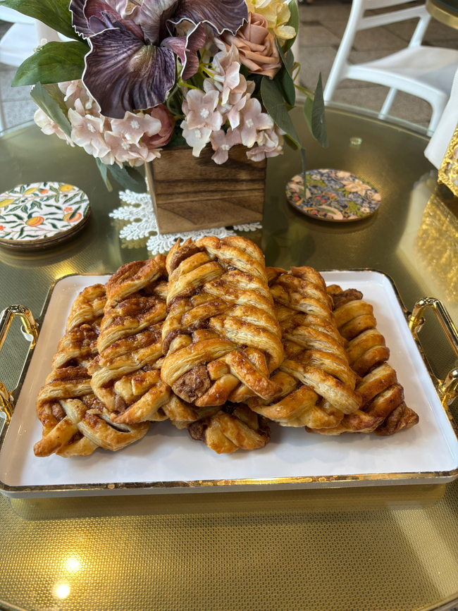 Cinnamon Cookie Braid