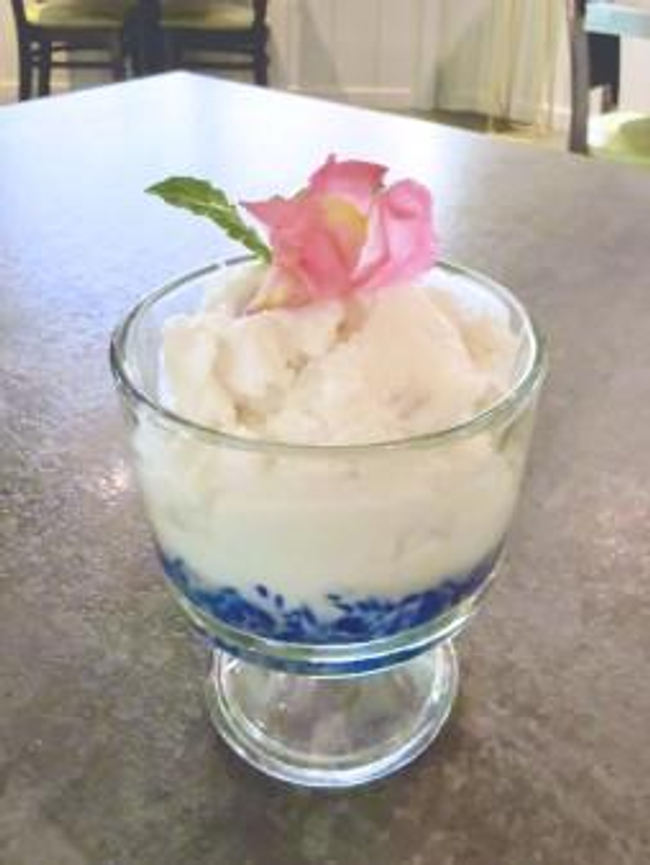 Sticky Rice With Ice Cream