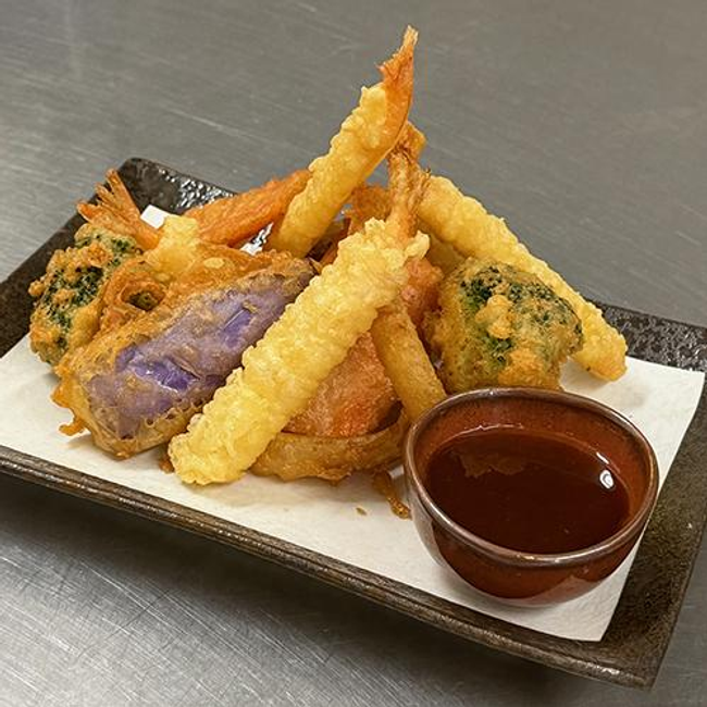 Vegetable and Shrimps Tempura