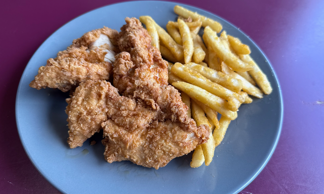 Fish or Chicken Tenders & Fries