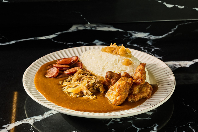 R7. Meat Deluxe Curry Rice