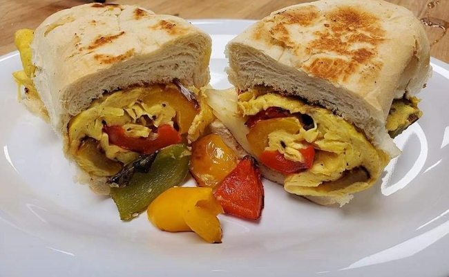 Pepper and Egg Sandwich