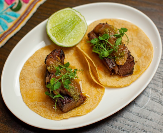 Tacos de Costilla & Tuetano