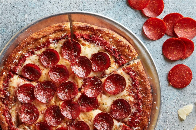 Personal 1-Topping Pizza + Fountain Soda Lunch Special