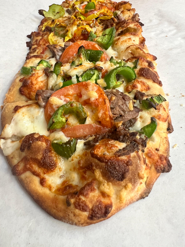 Pide w Steak, Tomato, Green Pepper