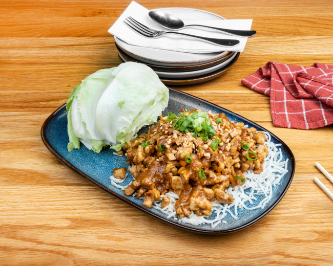 Lettuce Wrap w/ Satay Chicken