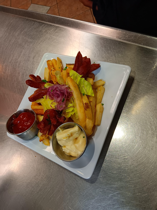 Salchipapas
