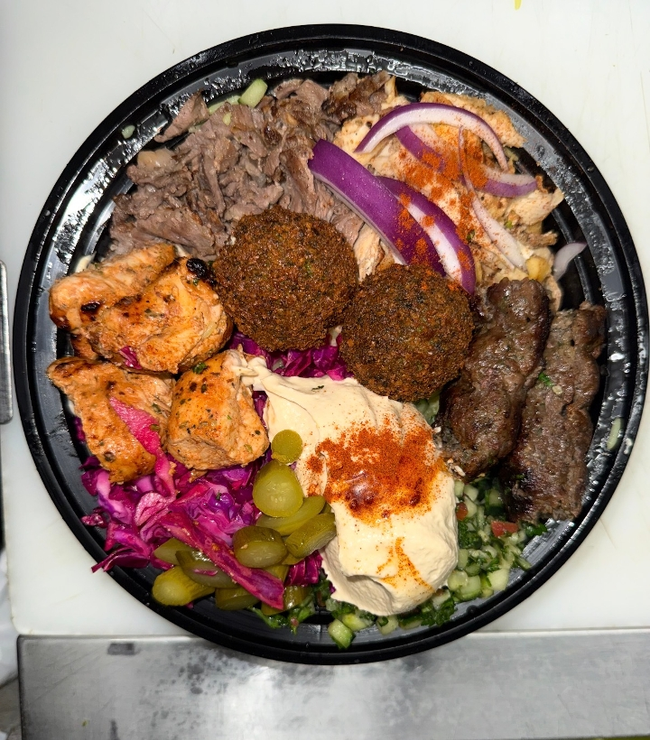 Zam Zam signature Bowl ( Steak Shawarma - Chicken Shawarma - Beef Kafta - Chicken Kababs )