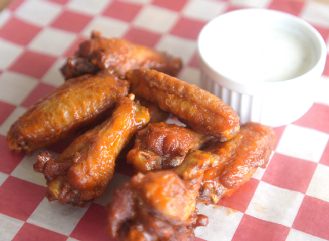 8 Wings
